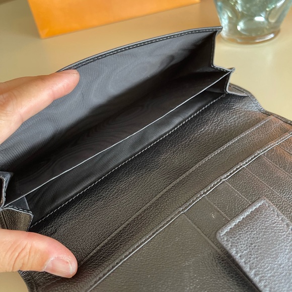 Black Friday Sale! Saint Laurent long wallet🖤🖤🖤 - Picture 11 of 13